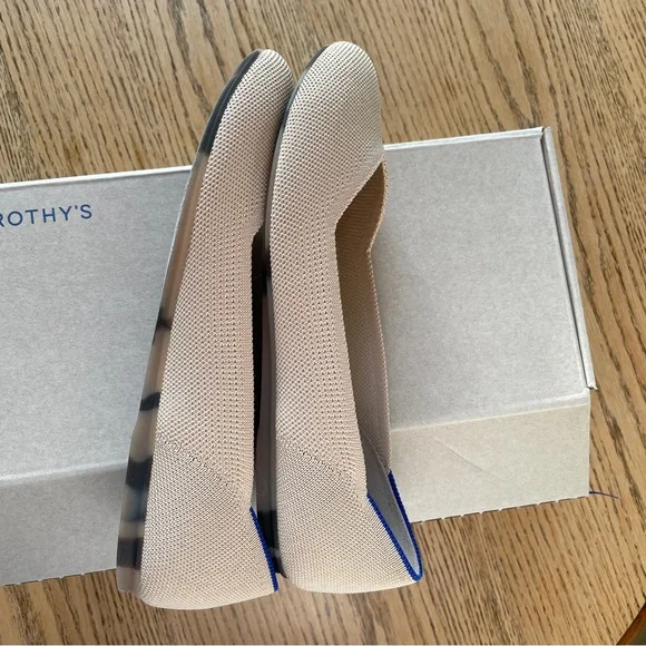 The Flat Rothy’s - Size 9 - Picture 6 of 16